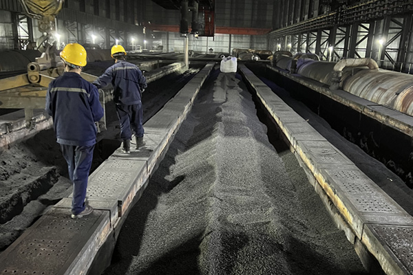 中国领先的石墨电极供应商